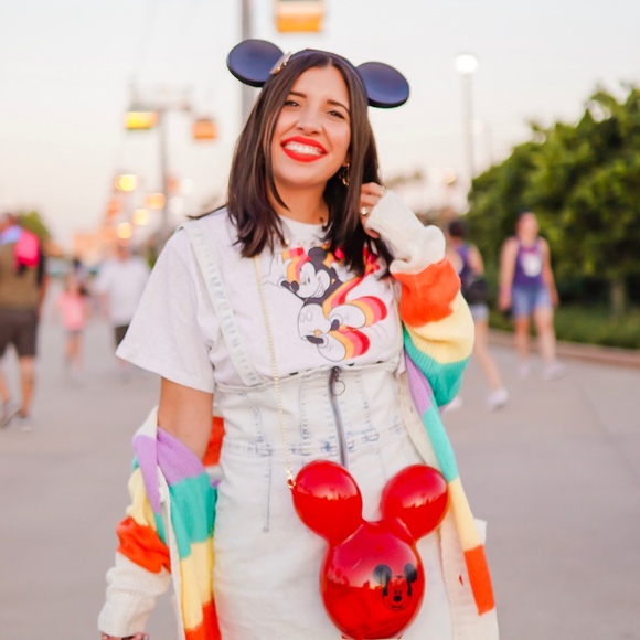 Meet your Posher, Alex - Picture 1 of 1